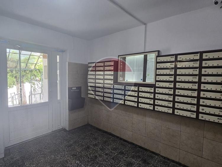 Apartament cu 2 camere semidecomandat în 1 Decembrie 1918