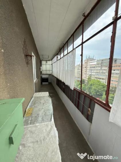 Apartament 3 camere, 63.40 mp, etaj 7, Bd. Bucuresti - 4