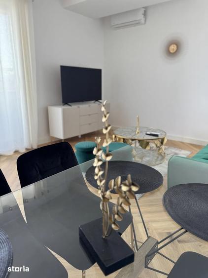 Apartament cu 2 camere semidecomandat, mobilat în Pipera