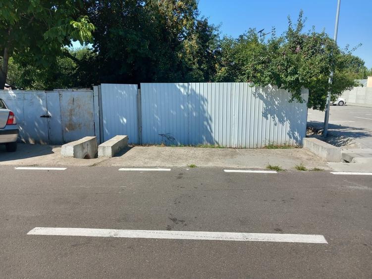 Casă cu 4 camere în Ivești
