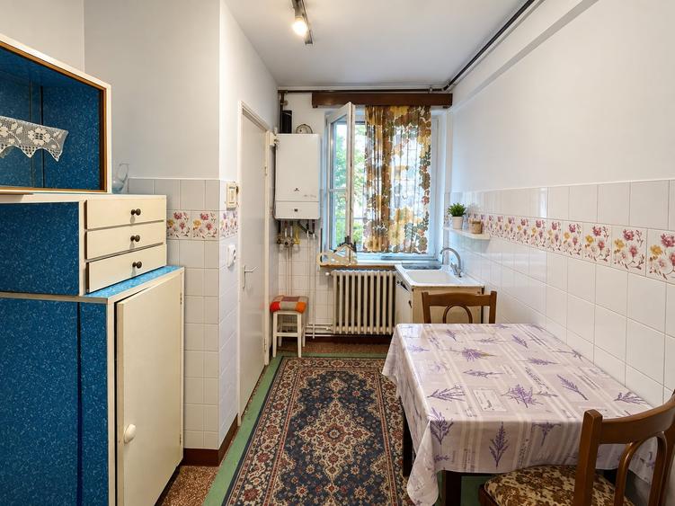 Apartament cu 3 camere decomandat, mobilat în Gheorgheni