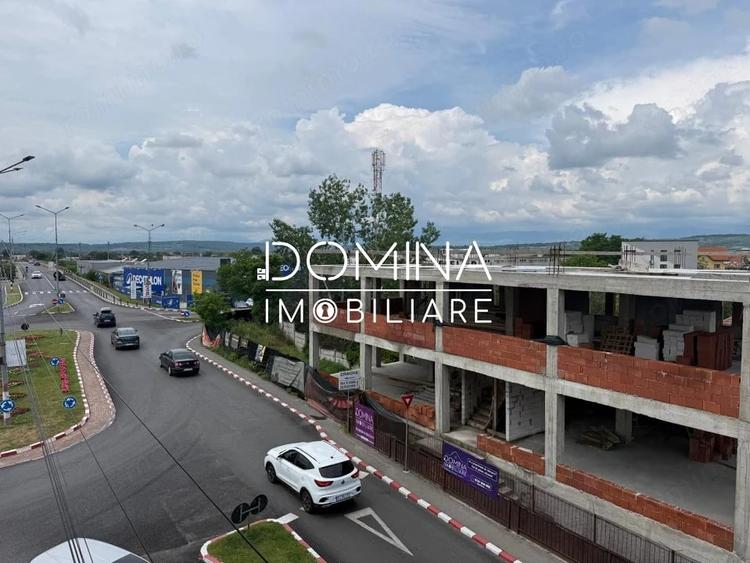 Spațiu comercial, de 300 mp, în Central