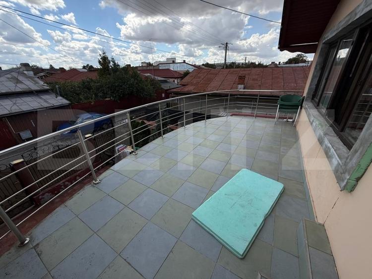 Casă individuală cu 5 camere cu Canalizare în Transilvaniei