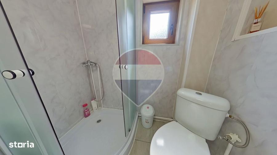 Casă cu 4 camere în Brazi