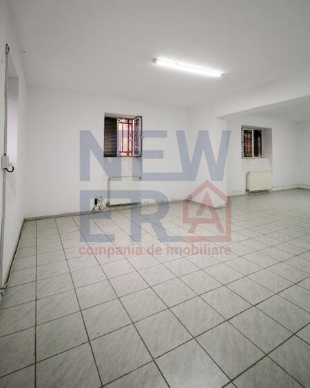 Apartament cu 5 camere decomandat în Parcul Carol