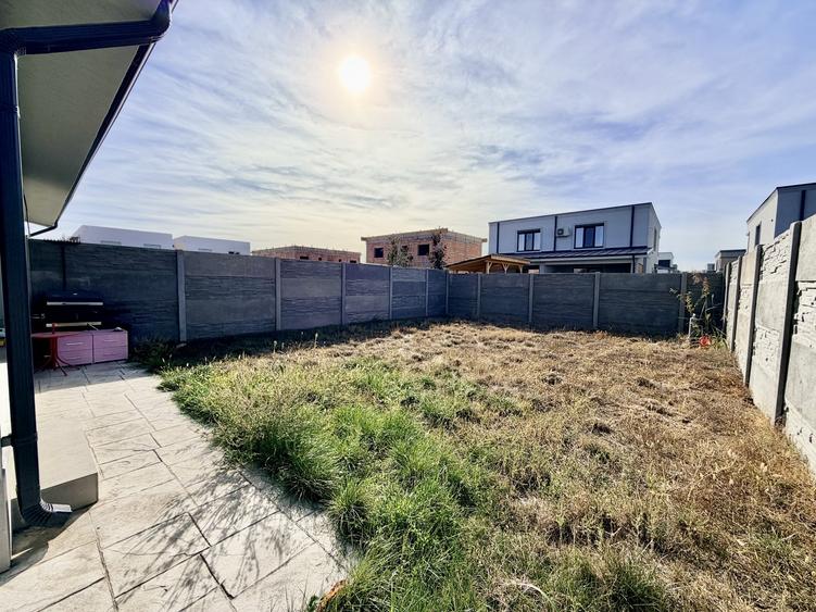 Duplex cu 4 camere cu Teren 274 Mp în Bucovăț (Remetea Mare)