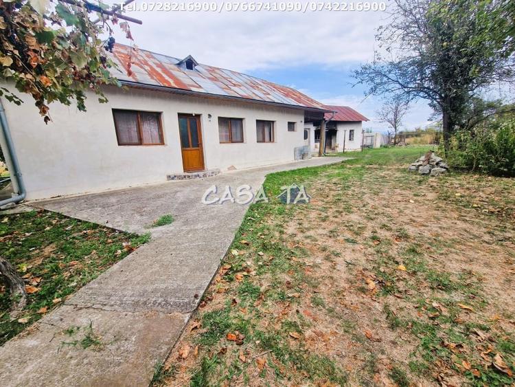 Casă individuală cu 2 camere cu Teren 3467 Mp în Urechești