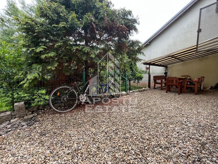 Casa individuala , 4 camere,2 bai, garaj, acces auto, 575 teren - 5