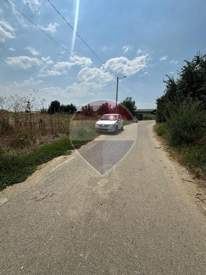 Teren Construcții intravilan de 5000 mp, în Câmpurelu