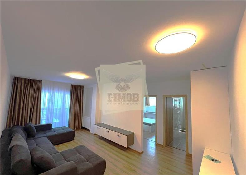 Apartament cu 3 camere semidecomandat, mobilat în Central