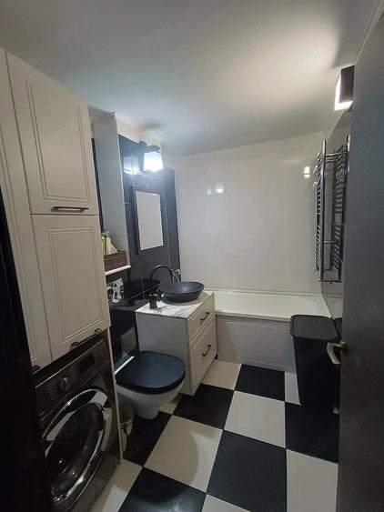 Apartament cu 3 camere decomandat, mobilat în Complex Studențesc