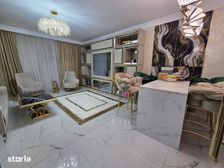 Apartament cu 4 camere decomandat în Metalurgiei