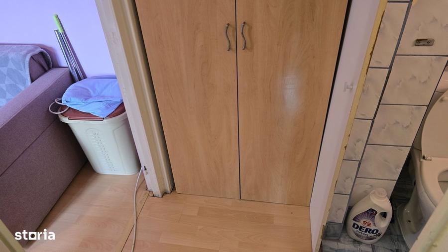 Vand apartament 3 camere semidecomandat in Deva, Micro 15, etaj 3, - 4