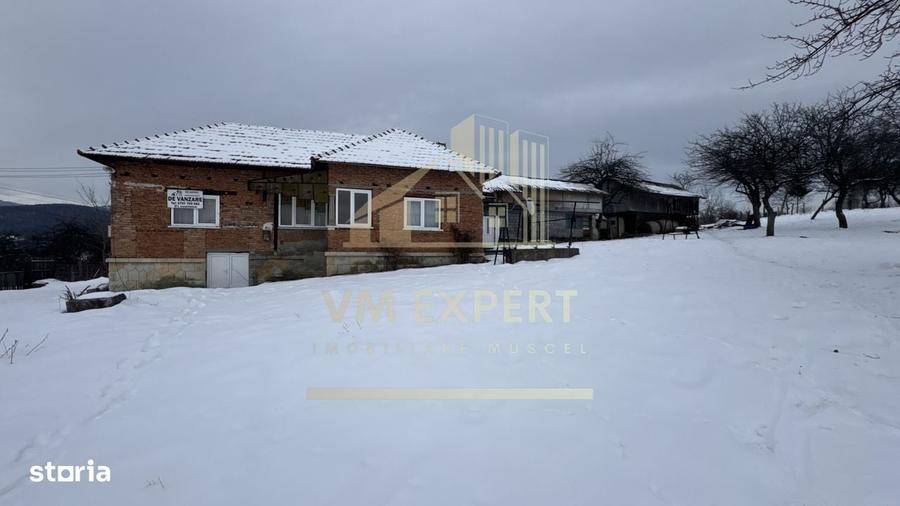 Casă cu 4 camere în Păuleasca