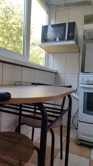 Apartament cu 2 camere decomandat, mobilat în Crângași