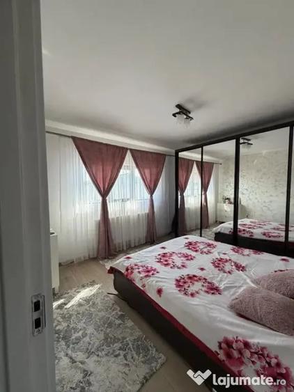 Apartament Cu 2 Camere Decomandate Zona Burdujeni - 1