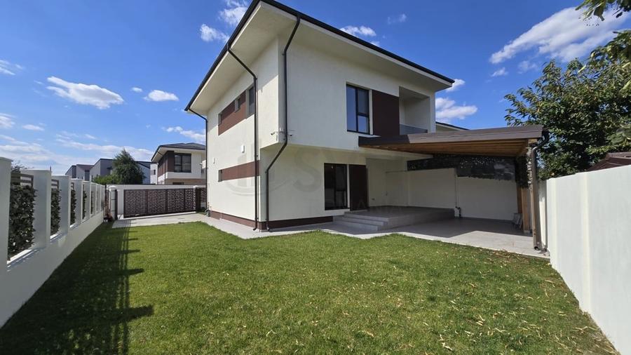 Casă individuală cu 5 camere cu Canalizare în Tunari
