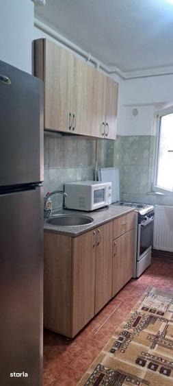 Apartament cu 2 camere decomandat, mobilat în Tomis III