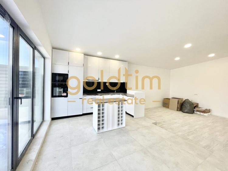 Apartament cu 4 camere decomandat în Herăstrău