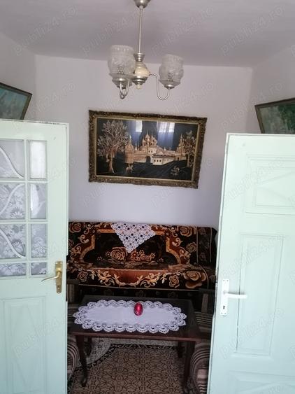 Casă cu 3 camere cu Teren 1558 Mp în Jurilovca