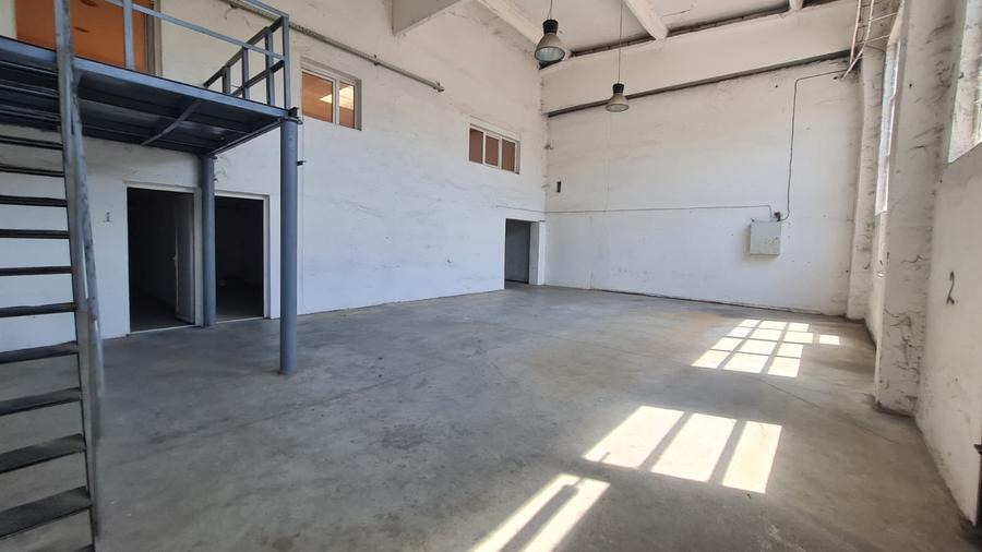 Spațiu industrial, de 265 mp, în Vest