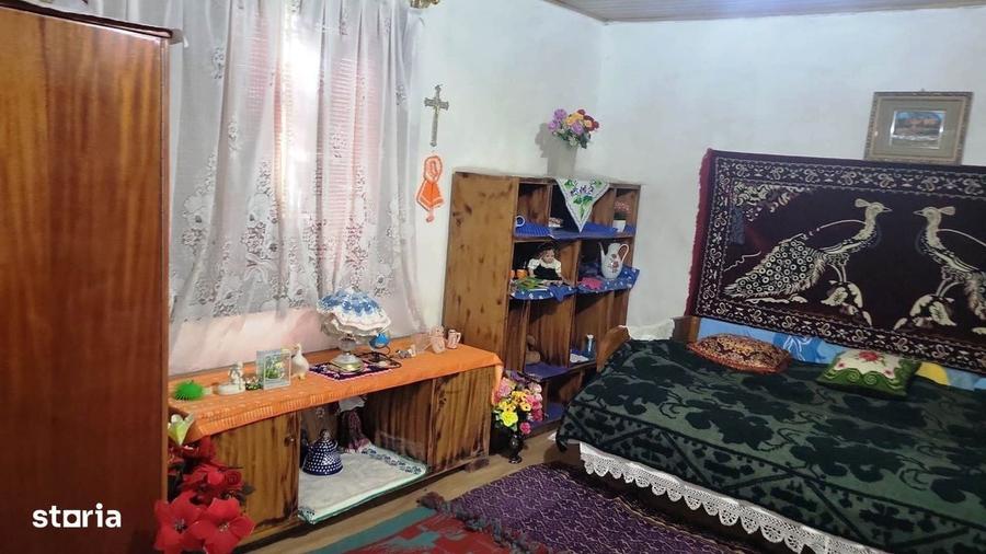 Casă cu 3 camere în Central