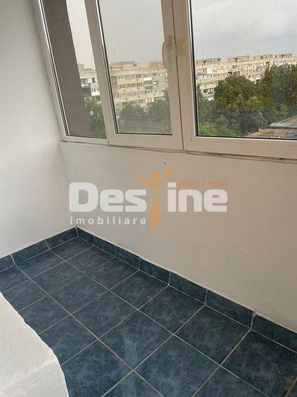 Apartament cu 3 camere semidecomandat în Drumul Taberei