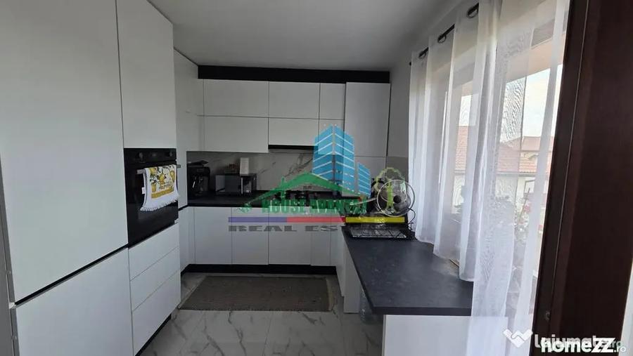 Apartament cu 4 camere decomandat în Vânători