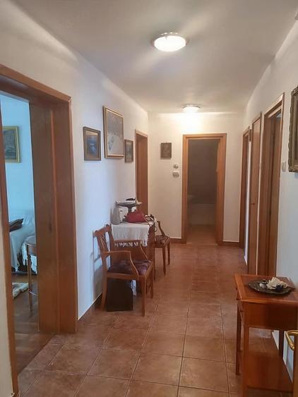 Apartament cu 3 camere decomandat în Ferdinand