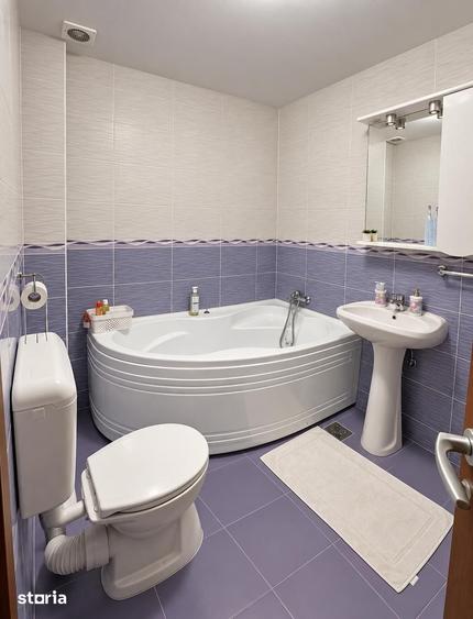 Casă cu Teren 280 Mp în Lipoveni