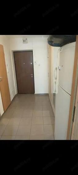 Garsonieră decomandată în Vitan