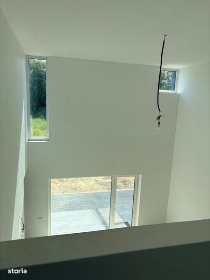 Casă cu 4 camere cu Teren 600 Mp în Dumbrăvița
