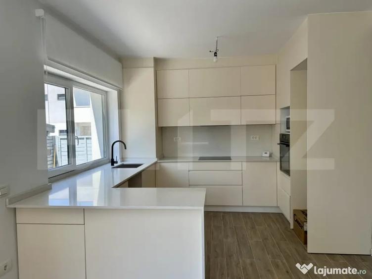 Casă cu 5 camere cu Teren 190 Mp în Florești