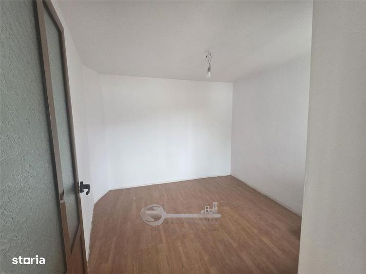 Apartament cu 3 camere decomandat în Dancu