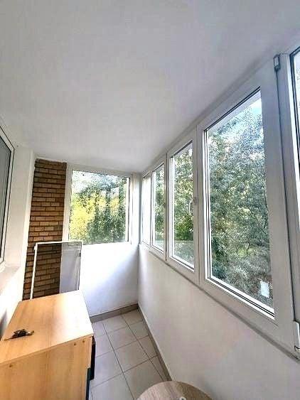 Apartament cu 2 camere decomandat, mobilat în Titan