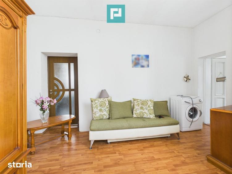 Casă cu 5 camere cu Teren 750 Mp în Micălaca
