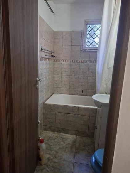 Apartament cu 3 camere semidecomandat în 1848