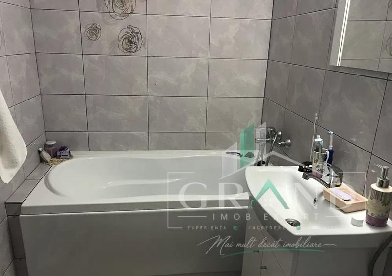 Apartament cu 2 camere semidecomandat, mobilat în Gheorgheni