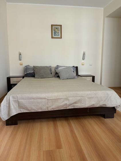 Apartament cu 2 camere semidecomandat în Runcu