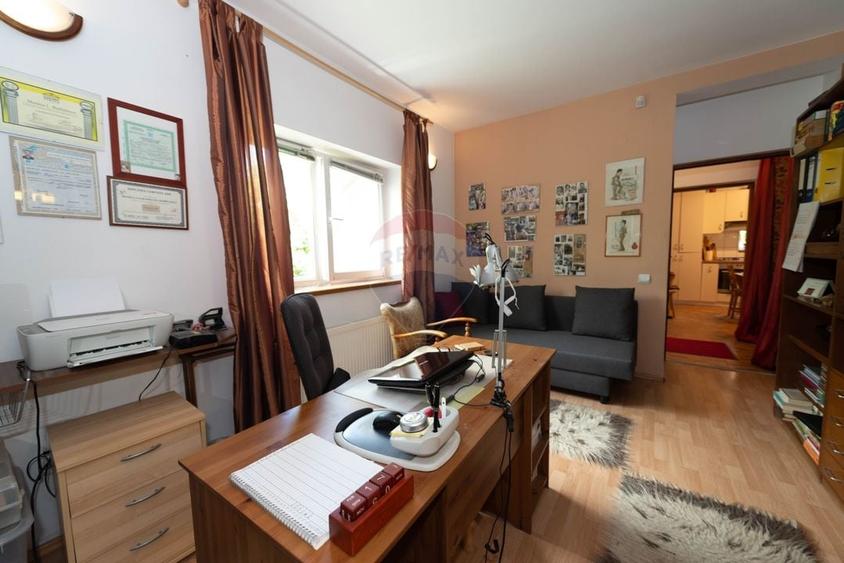 Casă individuală cu 4 camere cu Teren 841 Mp în Odăi