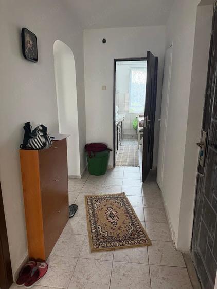 Apartament cu 3 camere decomandat în Gară