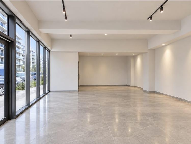 Spațiu comercial, de 200 mp, în Central