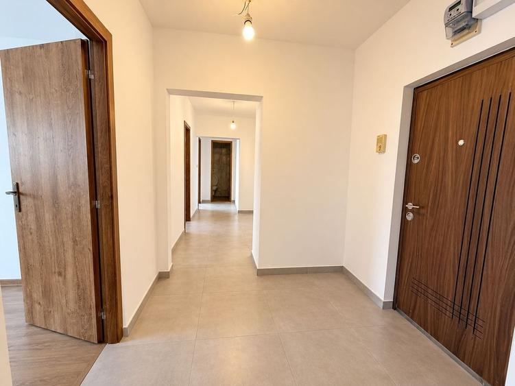 Apartament cu 3 camere în Olimpia-Stadion