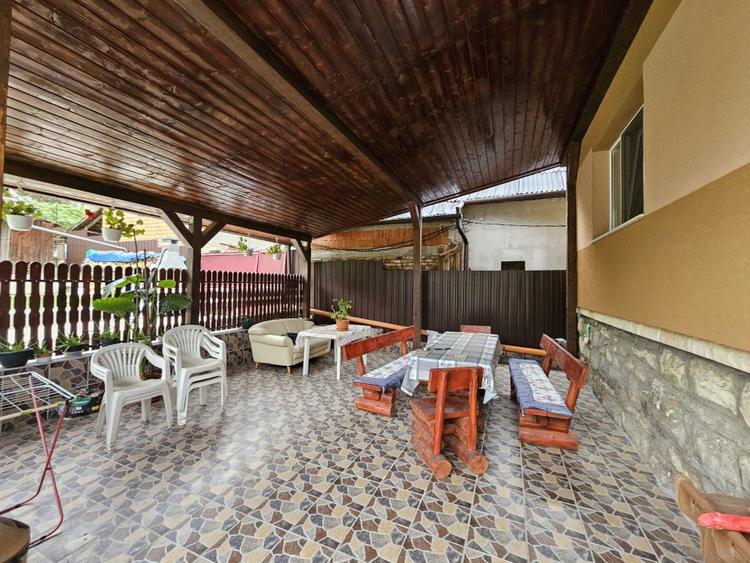 Casă individuală cu 52 camere cu Teren 1500 Mp în Exterior Vest