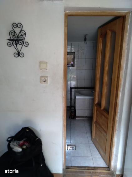 Casă cu 2 camere cu Teren 656 Mp în Central