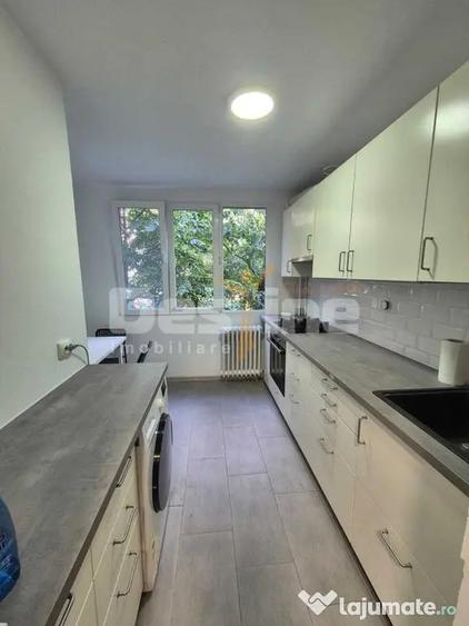 Apartament cu 4 camere decomandat în Lujerului