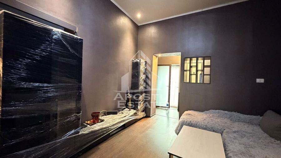 Apartament cu 3 camere decomandat în Traian