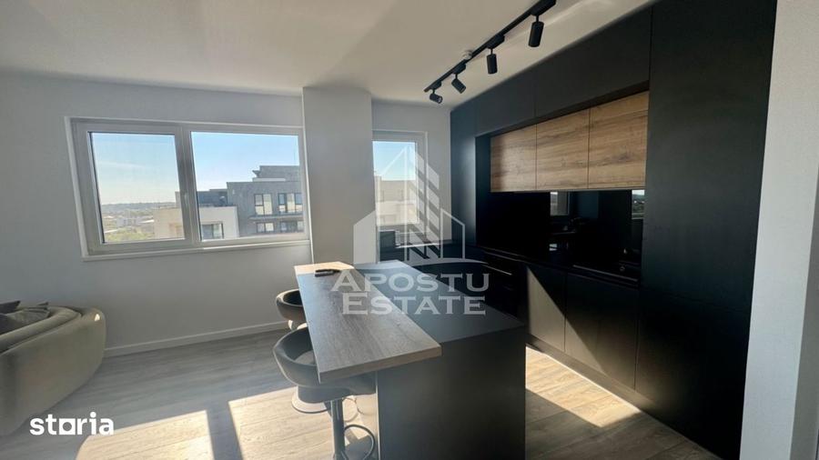 Apartament cu 2 camere, mobilat în Est