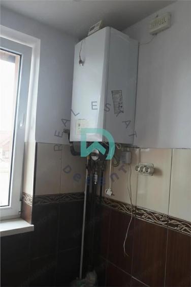 Casă cu Teren 300 Mp în Craiter