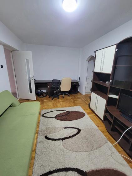 Apartament cu 2 camere semidecomandat în Ultracentral